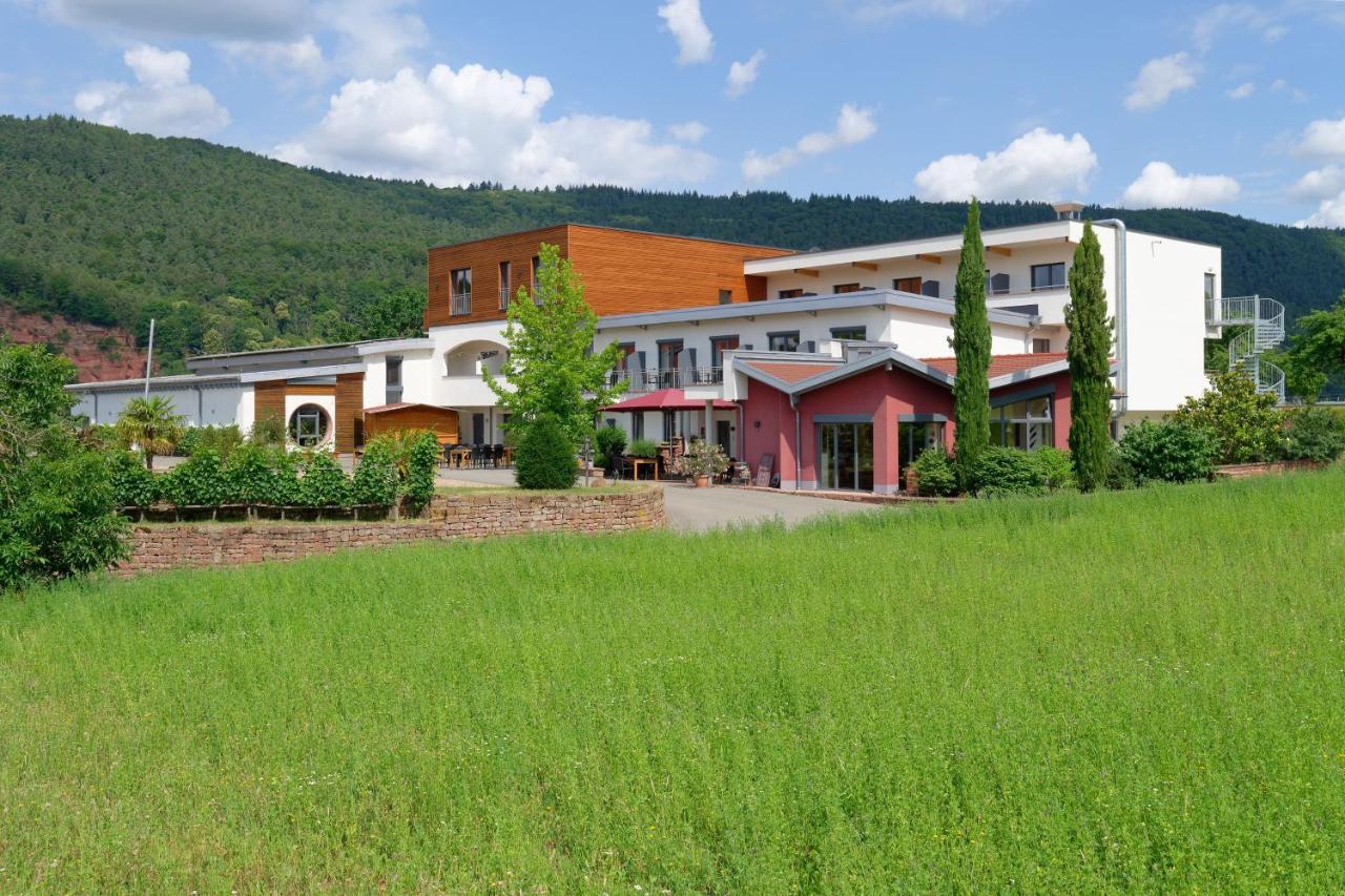 Main-Vinotel Weingut Helmstetter Buergstadt Eksteriør billede